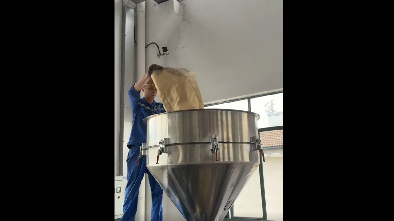 TPU dyeing granulation