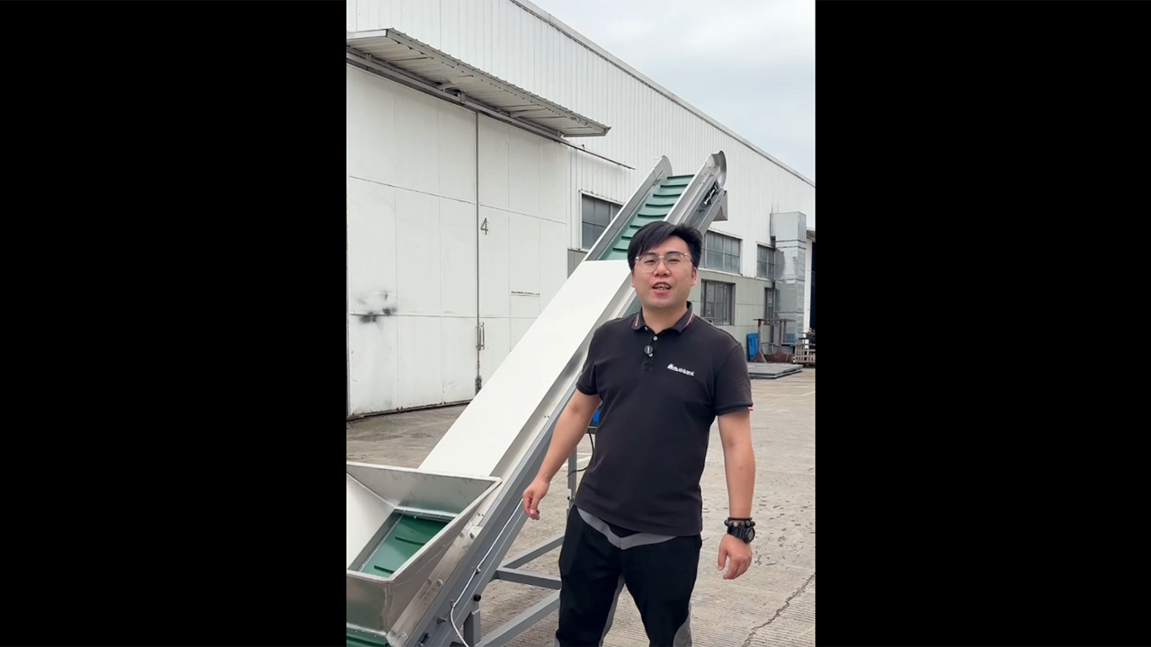 Magnet feeding machine